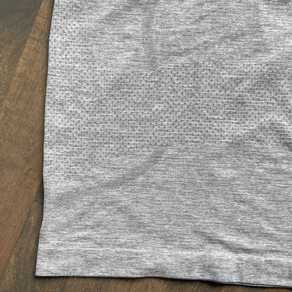 Lululemon Athletica Swiftly Light Gray Tank Top waist length - Picture 5 of 11